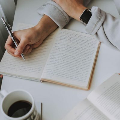 Csúnya a kézírásom, elkezdhetem a kalligráfiát? – A válasz igen!